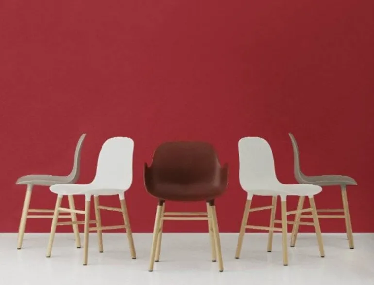 Form Armchair stoel eiken rood