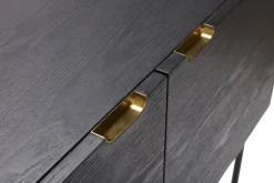 Houten dressoir met deuren