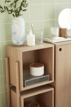 Houten kast met planken en deur - naturel